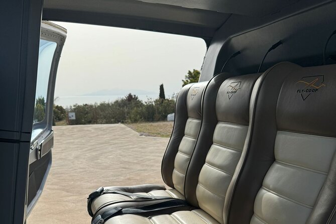 Private Helicopter Tour Santorini 20 minutes - up to 4 passengers - Oia from the northern end