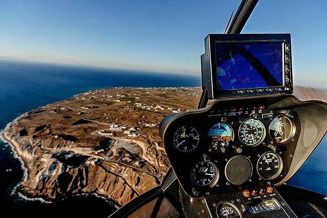 Private Helicopter Transfer from Mykonos to Santorini - Seeing Santorini and the volcanoes from above