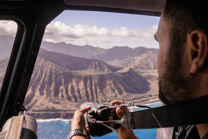 Private Oʻahu Helicopter Experience: All Window Seats - Why the private format matters in a small helicopter