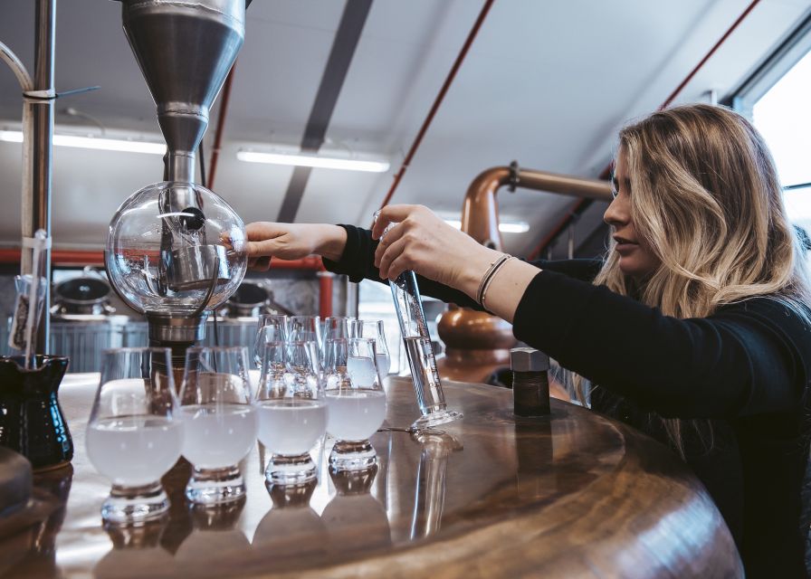 Queenstown: Helicopter Flight and Gin Tasting Tour - Should you book it?