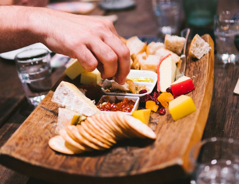 Queenstown: Helicopter Flight and Gin Tasting Tour - Arrowtown and Arthurs Point add variety
