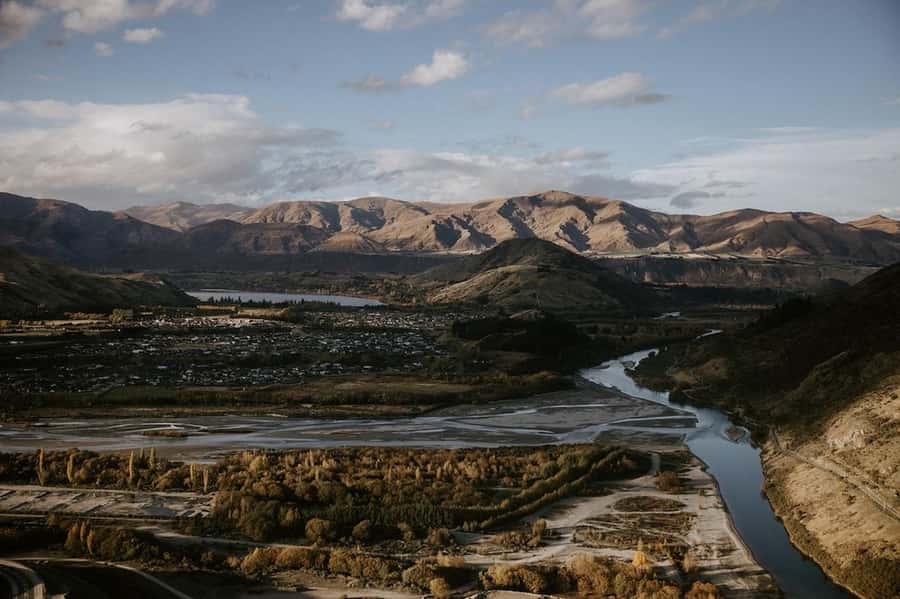 Queenstown: Remarakbles Helicopter Tour with Alpine Landing - Photos, Proposals, and a Few Quiet Minutes Above Town