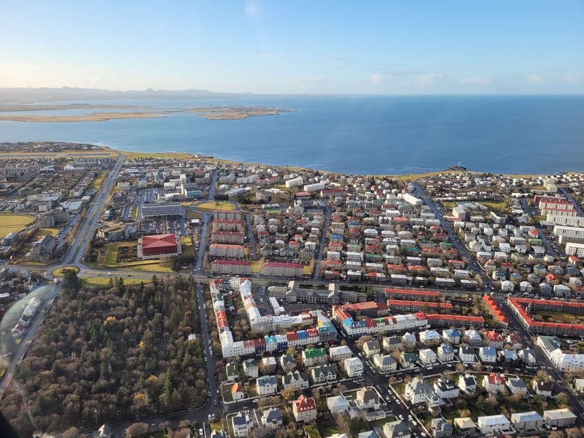 Reykjavik: 45-Minute Volcano Sightseeing Helicopter Tour - What $624 per person really buys you