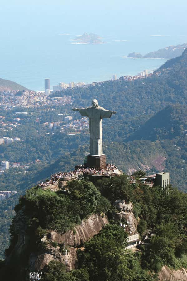 Rio de Janeiro: Helicopter Tour with an unforgettable view - Copacabana and the turn toward Sugarloaf