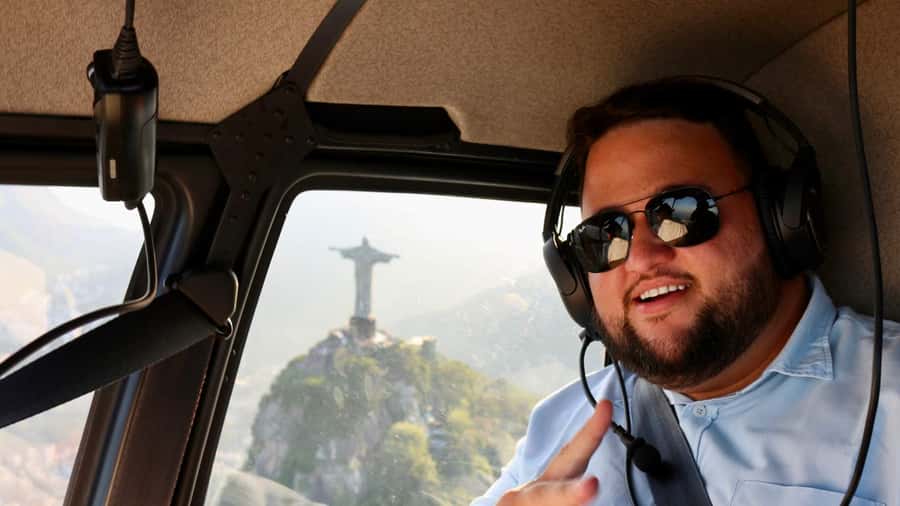 Rio de Janeiro: Private Helicopter Tour - Settling into the private helicopter