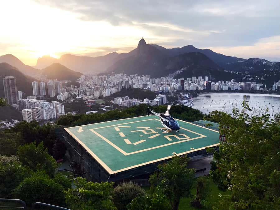 Rio de Janeiro: Sugar Loaf with Lunch and Helicopter Flight - Downtown Rio, from the Sambadrome to Cinelândia
