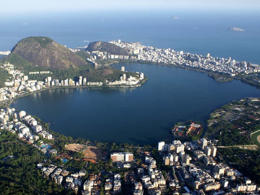 Rio de Janeiro: Sugar Loaf with Lunch and Helicopter Flight - Crossing Flamengo to reach Urca