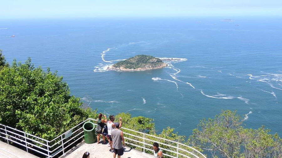 Rio de Janeiro: Sugar Loaf with Lunch and Helicopter Flight - Riding the cable car to Urca Hill