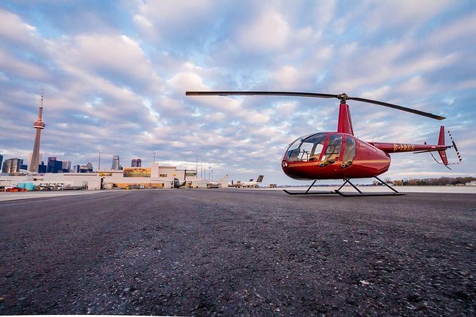 Romantic Jewel - Private Helicopter Tour for 2 - The flight route, from waterfront to Bloor Street