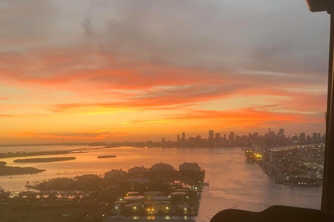 Romantic Miami Helicopter Tour with Champagne for Two - Why this Miami flight feels special