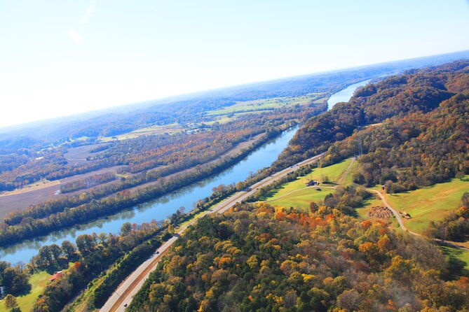 Scenic River & Nature Helicopter Tour from Nashville - Why the pilots matter on a short flight