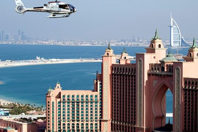 Small-Group Helicopter Tour in Dubai - What the small group changes