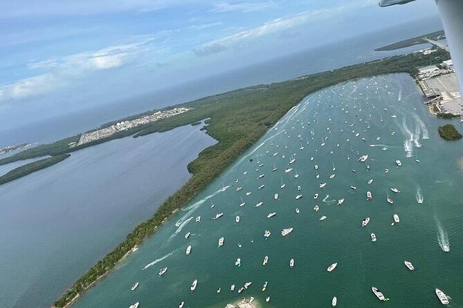 South Beach Miami Aerial Tour : Beaches, Mansions and Skyline - The island mansions and PortMiami
