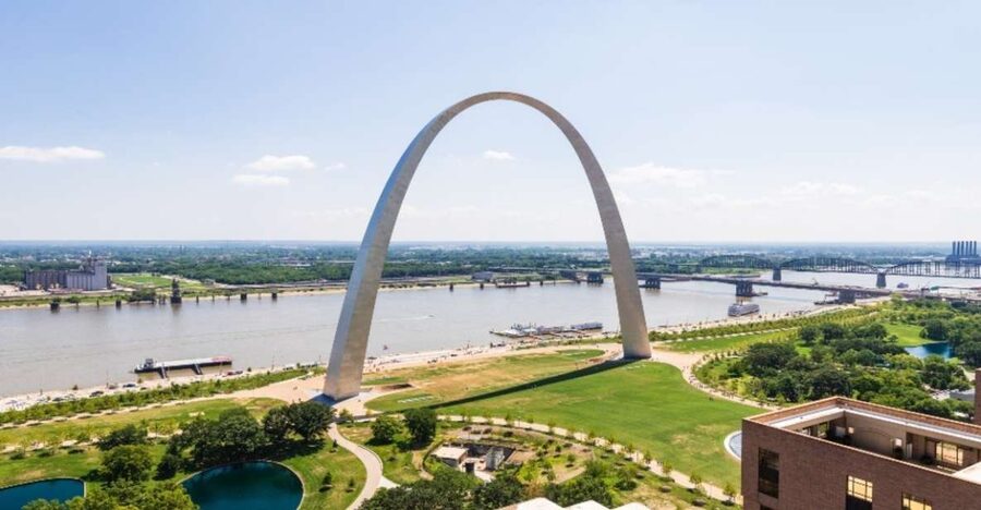 St. Louis Premium Driving Tour with Helicopter Ride & Cruise - Riding the Gateway Arch tram to the top