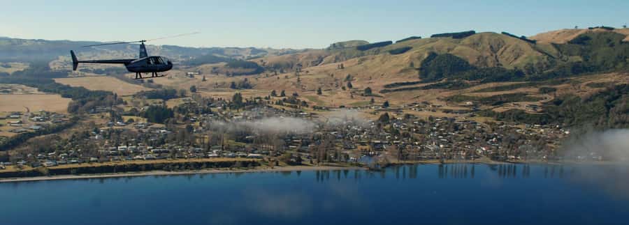Taupo: Huka Falls Helicopter Ride - Taupo Township and the Boat Harbor From Above