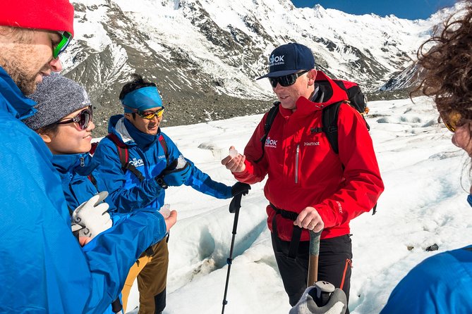 The Adventurer: Tasman Glacier Heli-hike - Key points at a glance