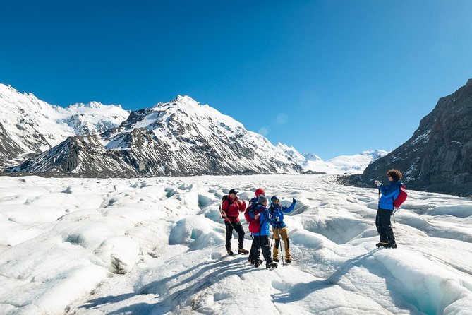 The Adventurer: Tasman Glacier Heli-hike - The helicopter ride to Tasman Glacier
