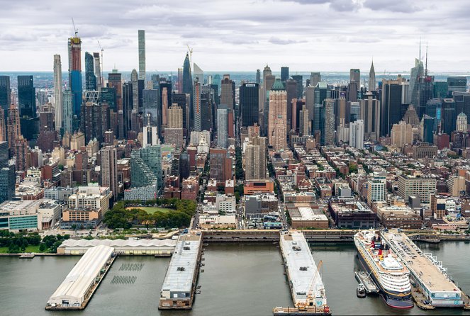 The Manhattan Helicopter Tour of New York - What the six-seat cabin feels like