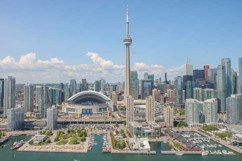 Toronto: Private Helicopter Tour for Two - Planning the timing and weather