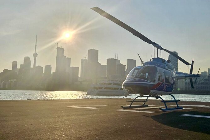 Toronto Skyline Helicopter Tour CN Tower Loop - Key points to know before booking