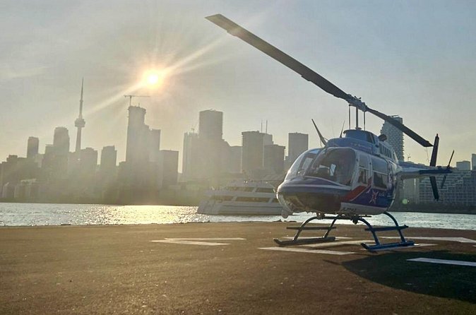Toronto Skyline Helicopter Tour CN Tower Loop - Why a private flight can be worth the price