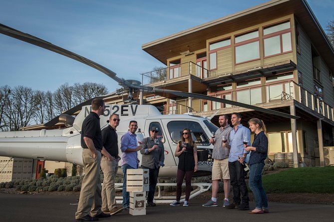 Tour DeVine by Heli - Helicopter Wine Tour - Visiting three wineries by air