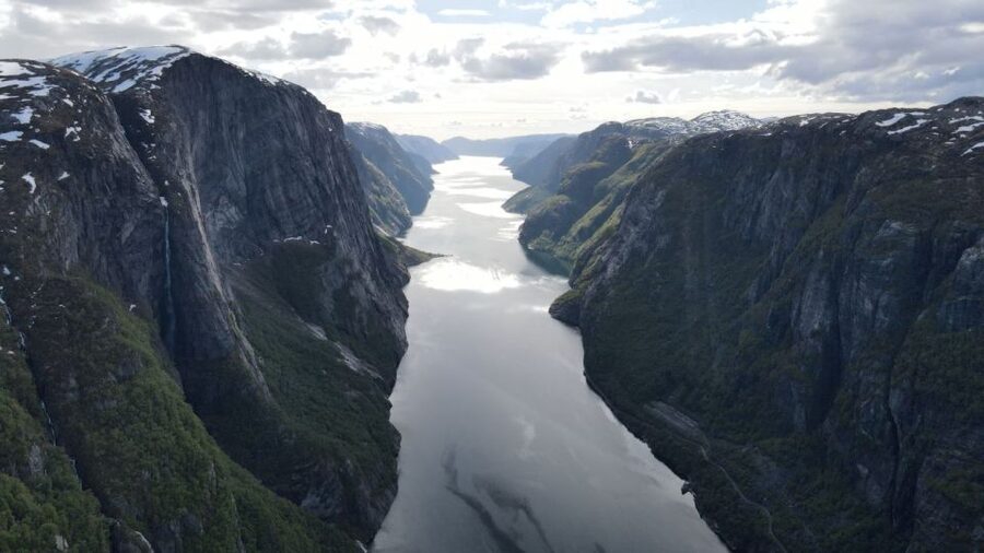 Trolltunga Helicopter & Waterfalss Sightseeing From Bergen - Key points to know before booking
