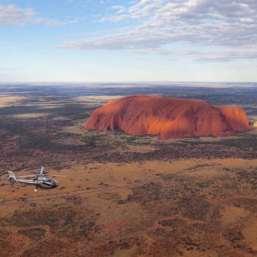 Uluru 15-Minute Helicopter Experience - Why Uluru looks different from the helicopter
