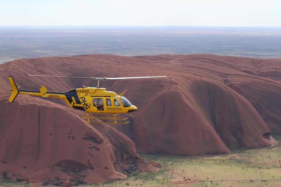 Uluru 15-Minute Helicopter Experience - From your resort hotel to Ayers Rock Airport