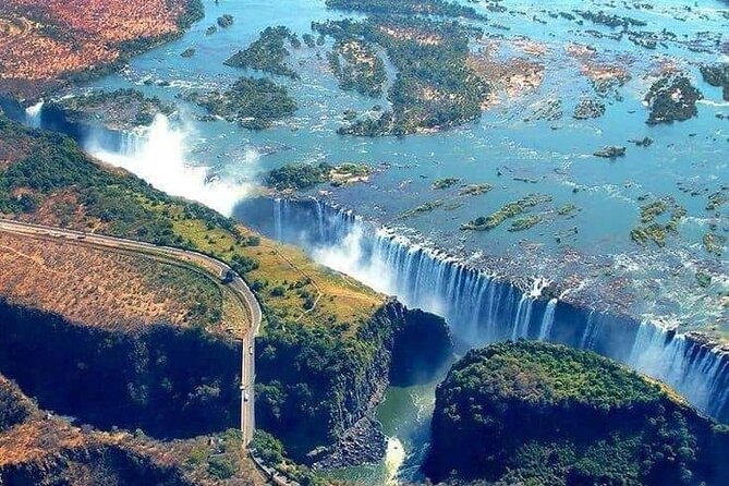 Victoria Falls Helicopter Tour with Guide - Chikopokopo Helicopters and the short safety briefing