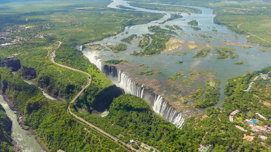 Victoria Falls: Helicopter Tour with Hotel Pickup - Timing, weather, and keeping your day flexible