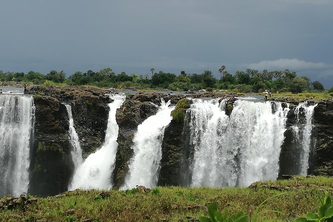 Victoria Falls : Scenic Day Tour, Lunch & Helicopter Flight - Who should book this experience