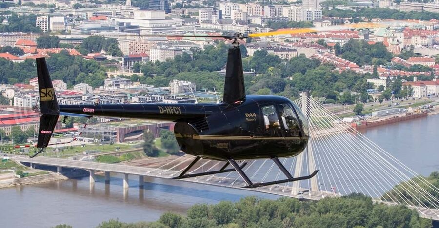 Warsaw: Helicopter Private Tour - Following the Vistula toward Warsaw’s landmarks