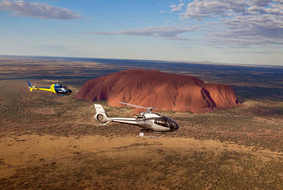 Yulara: Uluru and Kata Tjuta Sunset Helicopter Tour - The 36-minute flight and what you see