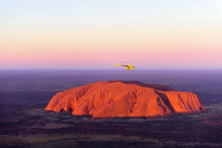 Yulara: Uluru & Kata Tjuta 25-Minute Helicopter Experience - The Yulara pickup and transfer