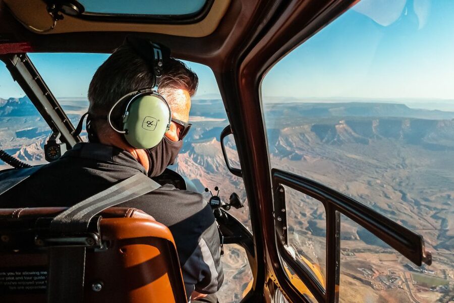 Zion National Park: 10- or 20-Minute Scenic Helicopter Tour - The 20-minute flight: more room for the scenery